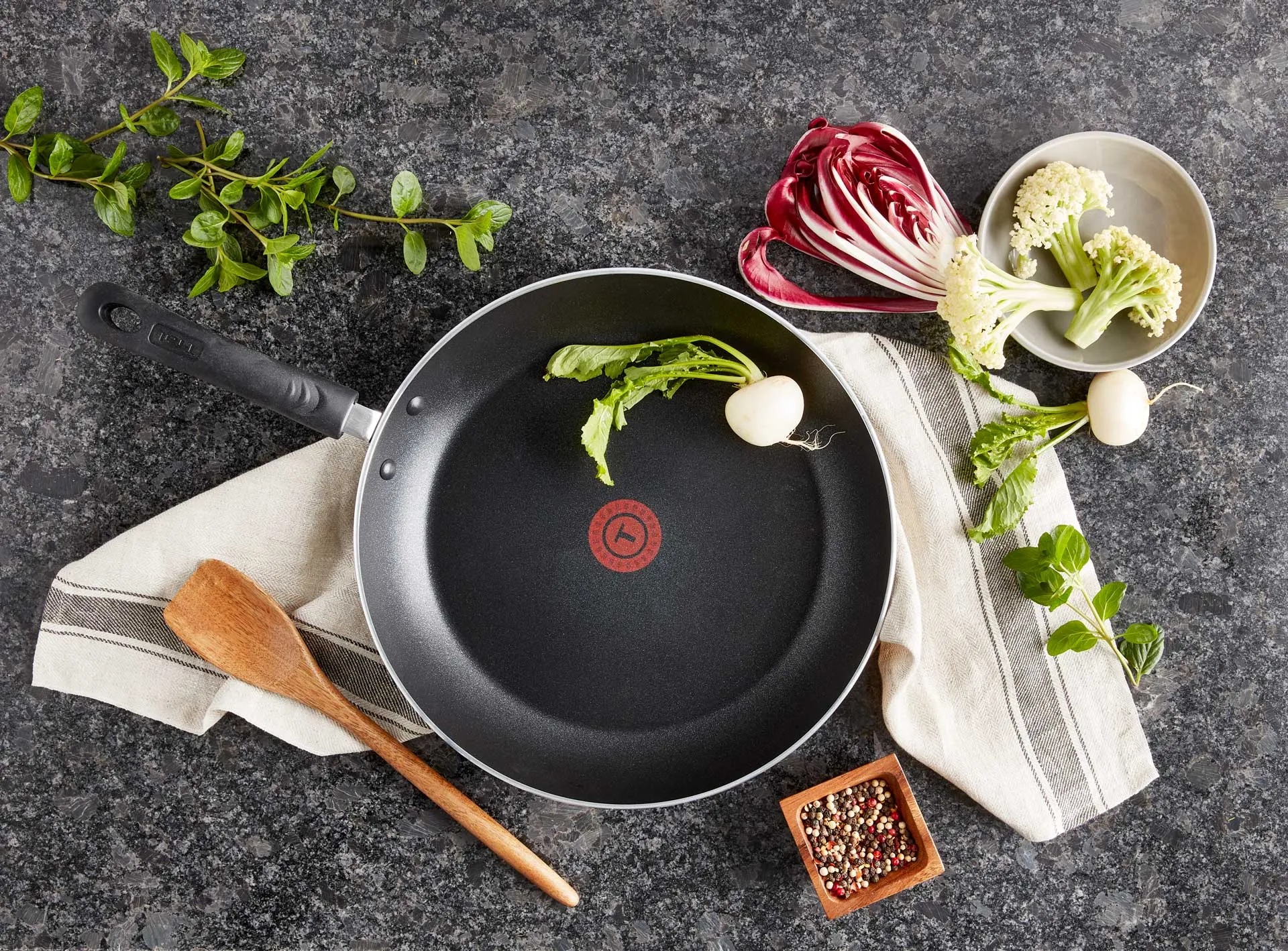 The Ultimate Guide to Non-Stick Cookware: Benefits and Care Tips